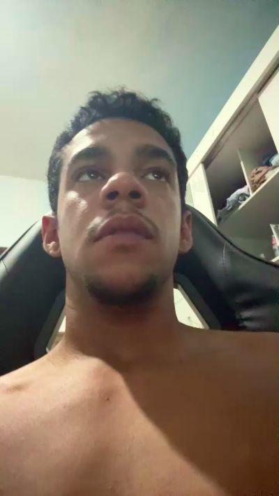 Baianin live cam on Cam4