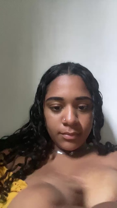 Baianinha07 live cam on Cam4