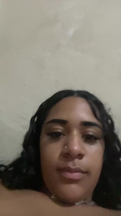 Baianinha07 live cam on Cam4