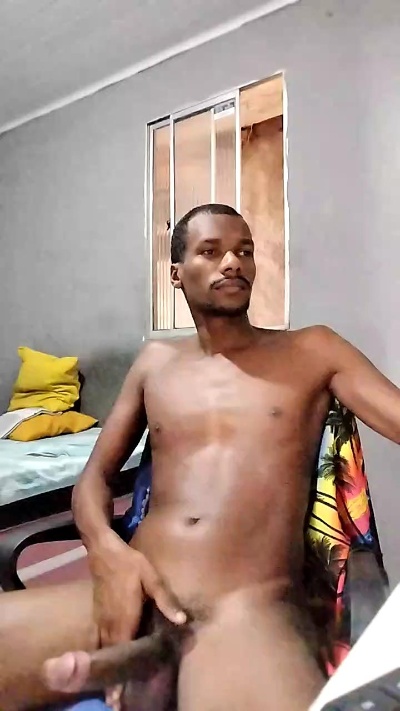Baiano21cm live cam on Cam4