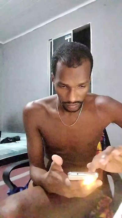 Baiano21cm live cam on Cam4