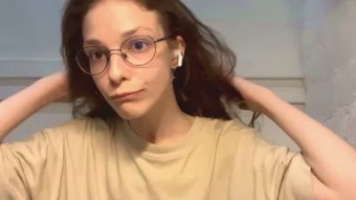 BambiHipkins live cam on Cam4