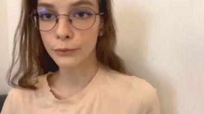 BambiHipkins live cam on Cam4