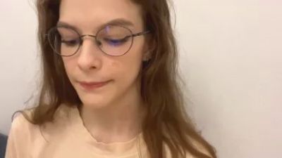 BambiHipkins live cam on Cam4