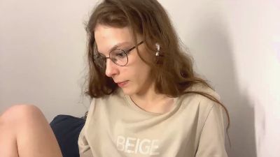 BambiHipkins live cam on Cam4