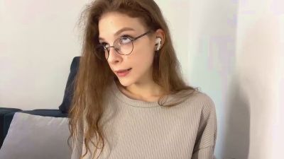 BambiHipkins live cam on Cam4