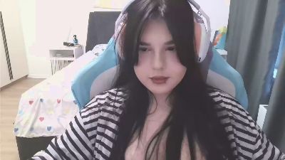 BambiTison live cam on Cam4