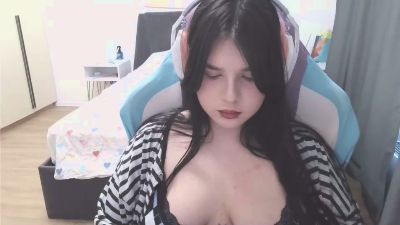 BambiTison live cam on Cam4