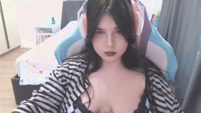 BambiTison live cam on Cam4