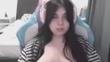 BambiTison live cam on Cam4