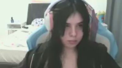 BambiTison live cam on Cam4
