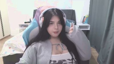 BambiTison live cam on Cam4