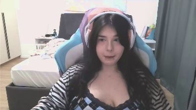 BambiTison live cam on Cam4