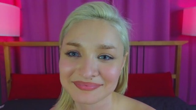 BarbaraFinch live cam on Cam4