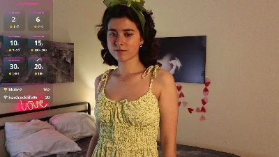 Barbara_Little live cam on Cam4