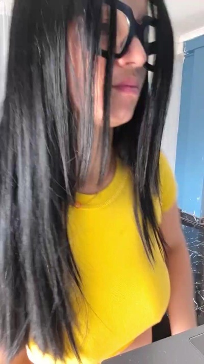 Barbaracamil live cam on Cam4