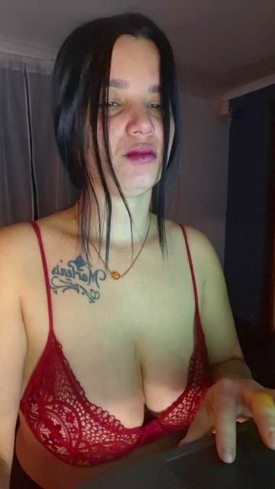 Barbaracamil live cam on Cam4
