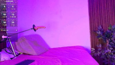 BarbieFox9 live cam on Cam4