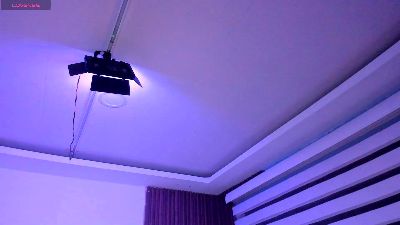 BarbieFox9 live cam on Cam4