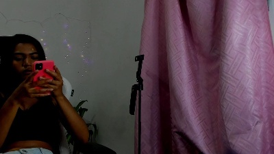 Barbie_Collin live cam on Cam4