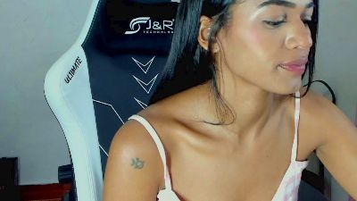 Barbie_Collin live cam on Cam4