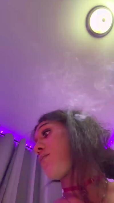 Barbie_scarlet webcam