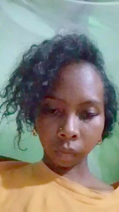 Barbiechoco live cam on Cam4