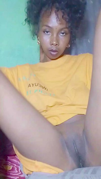 Barbiechoco live cam on Cam4