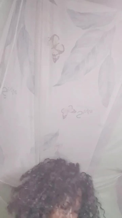 Barbiechoco live cam on Cam4