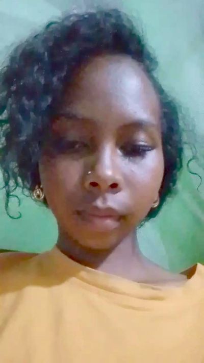 Barbiechoco live cam on Cam4
