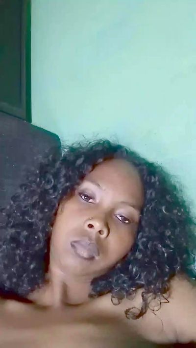 Barbiechoco live cam on Cam4