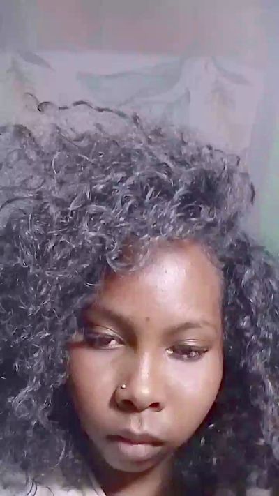 Barbiechoco live cam on Cam4