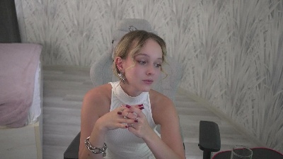BarbraVanlier live cam on Cam4