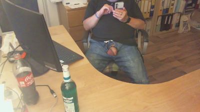 BarefootD live cam on Cam4