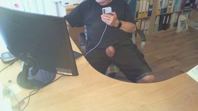 BarefootD live cam on Cam4