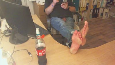 BarefootD live cam on Cam4