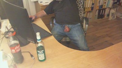 BarefootD live cam on Cam4