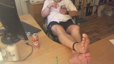 BarefootD live cam on Cam4