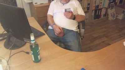 BarefootD live cam on Cam4