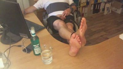 BarefootD live cam on Cam4