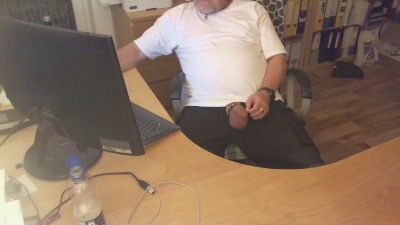 BarefootD live cam on Cam4