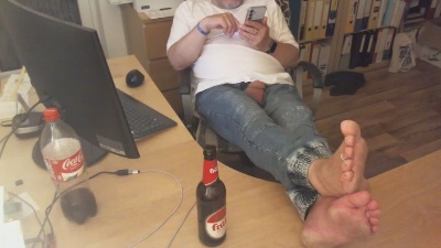 BarefootD live cam on Cam4