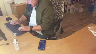 Barefooter live cam on Cam4