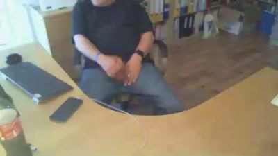 Barefooter live cam on Cam4