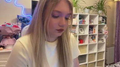 BariMattingly live cam on Cam4