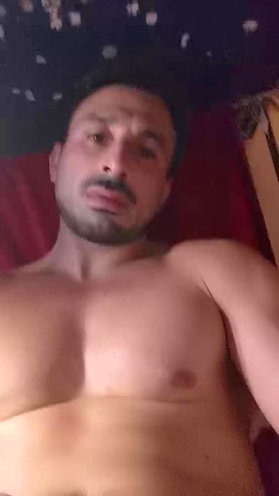 Bartolomeo666 live cam on Cam4