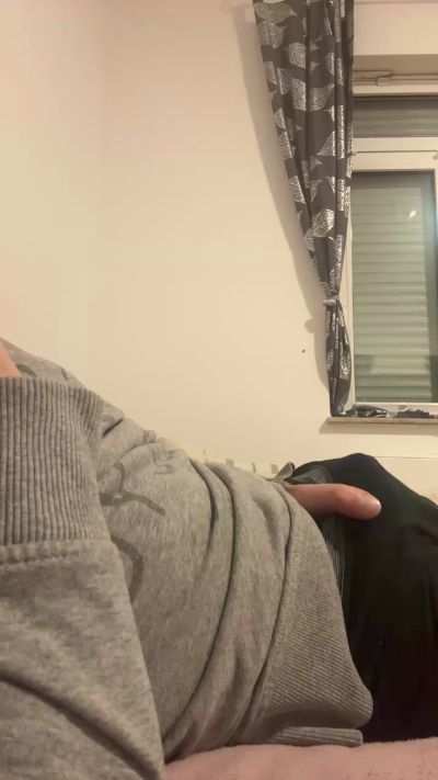 Basti0334 live cam on Cam4