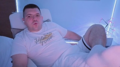 Basy8 live cam on Cam4