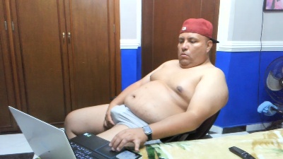 BatoCaliente3x live cam on Cam4