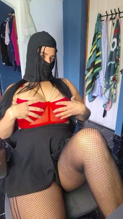 Baty05 live cam on Cam4